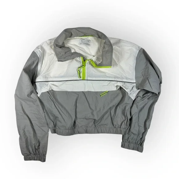 SALE 🍒 Urban Outfitters Cinched 90’s Style Popover Windbreaker - Picture 3 of 6